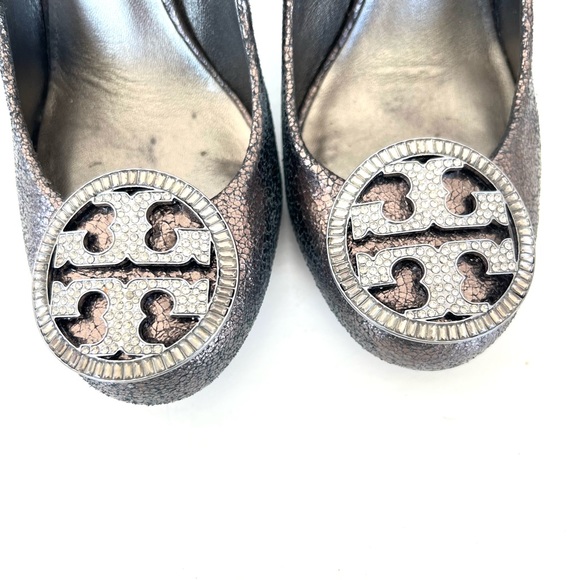 TORY BURCH Pierson-soft Embellished Logo Metallic Gray Leather Pump Heel Sz 7 M - Picture 5 of 11